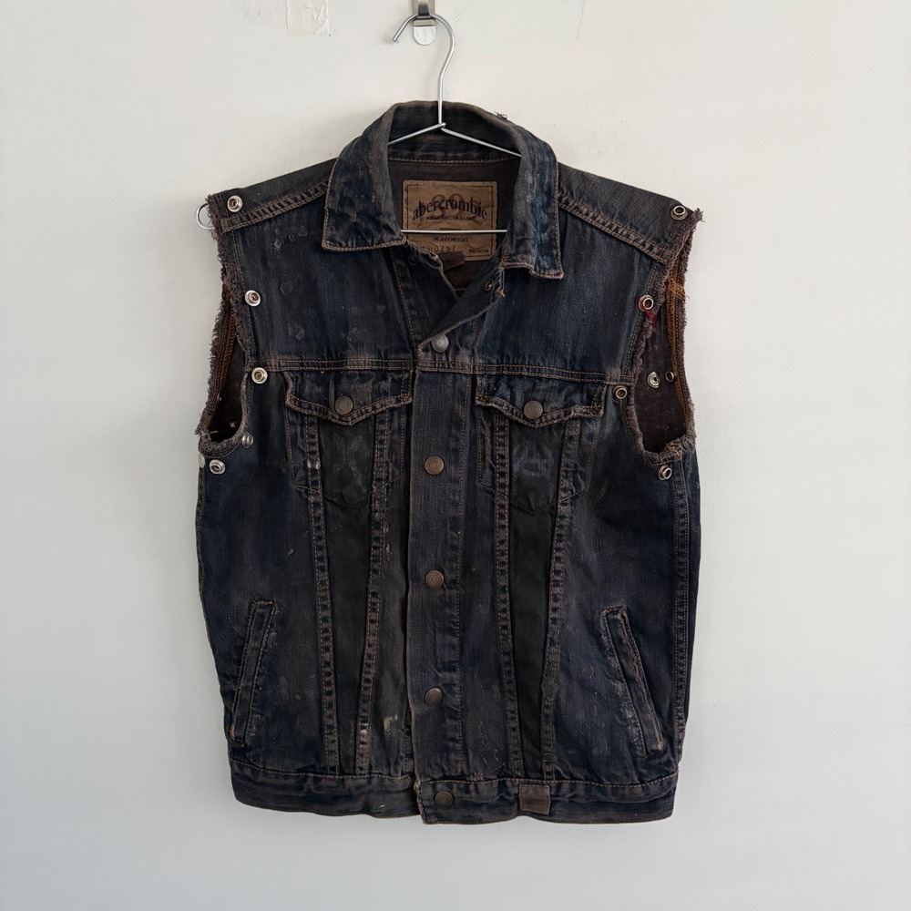 Abercrombie Distressed Custom Punk Denim Vest XL Black Skull Patch